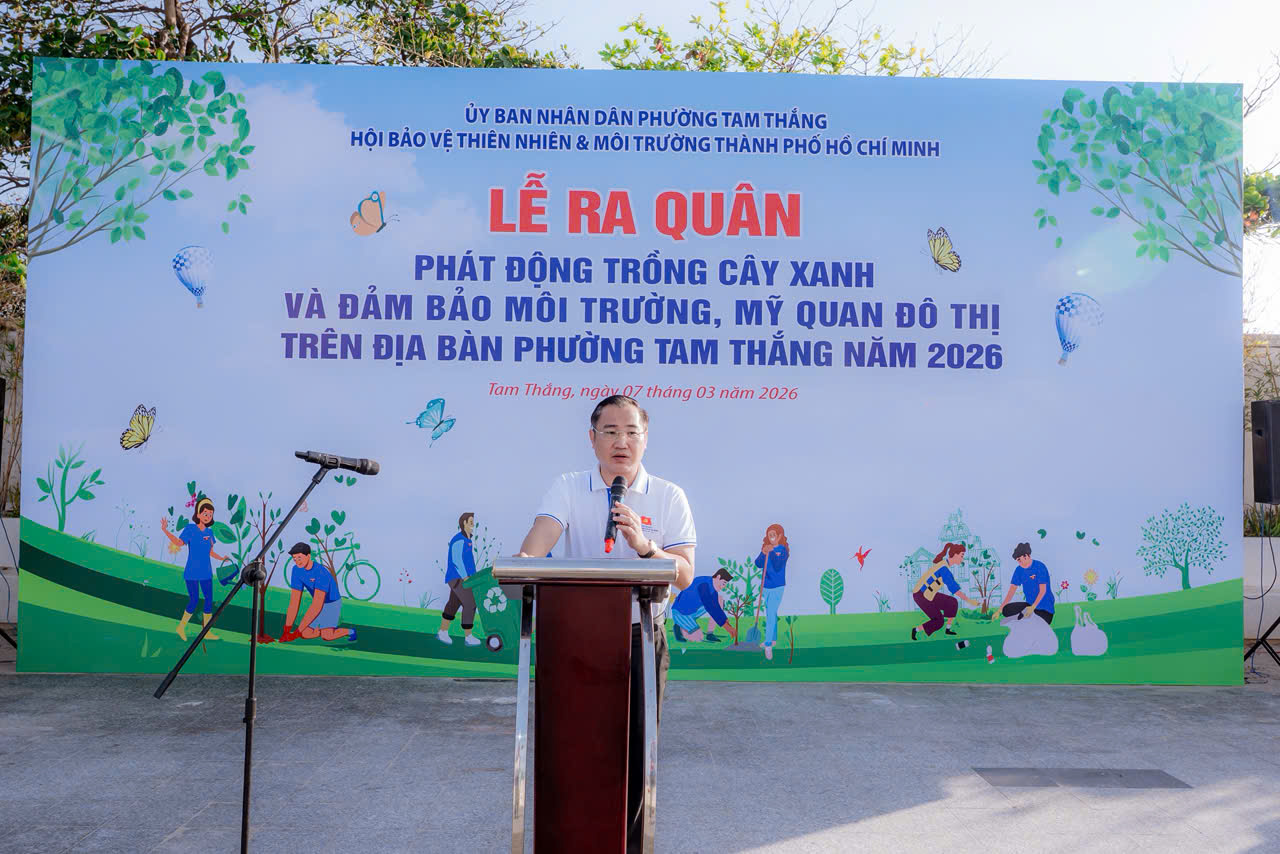 TRỒNG CÂY XANH – LAN TỎA SẮC XANH CHO NGÔI TRƯỜNG THÂN YÊU