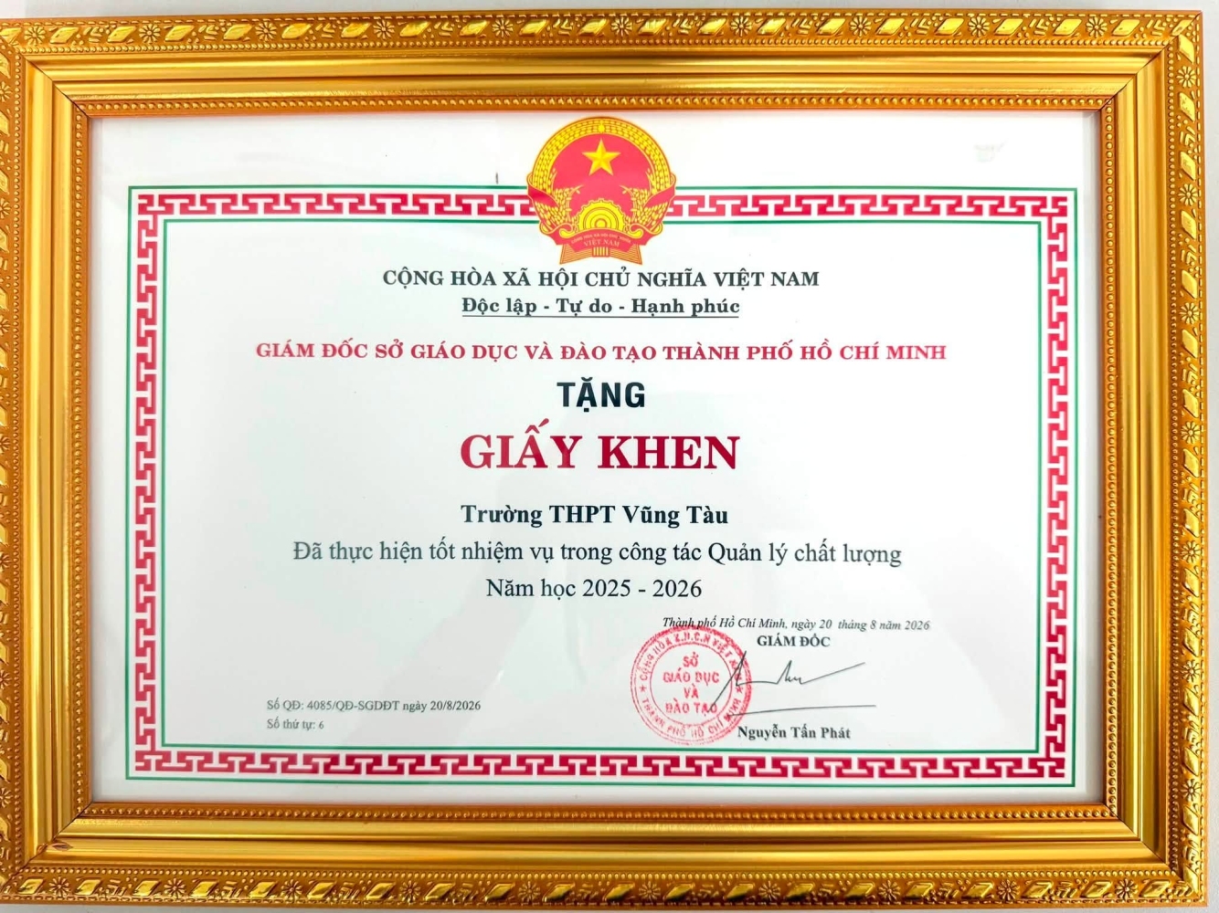 rường THPT Vũng Tàu vinh dự nhận Giấy khen của Giám đốc Sở Giáo dục và Đào tạo TP.HCM